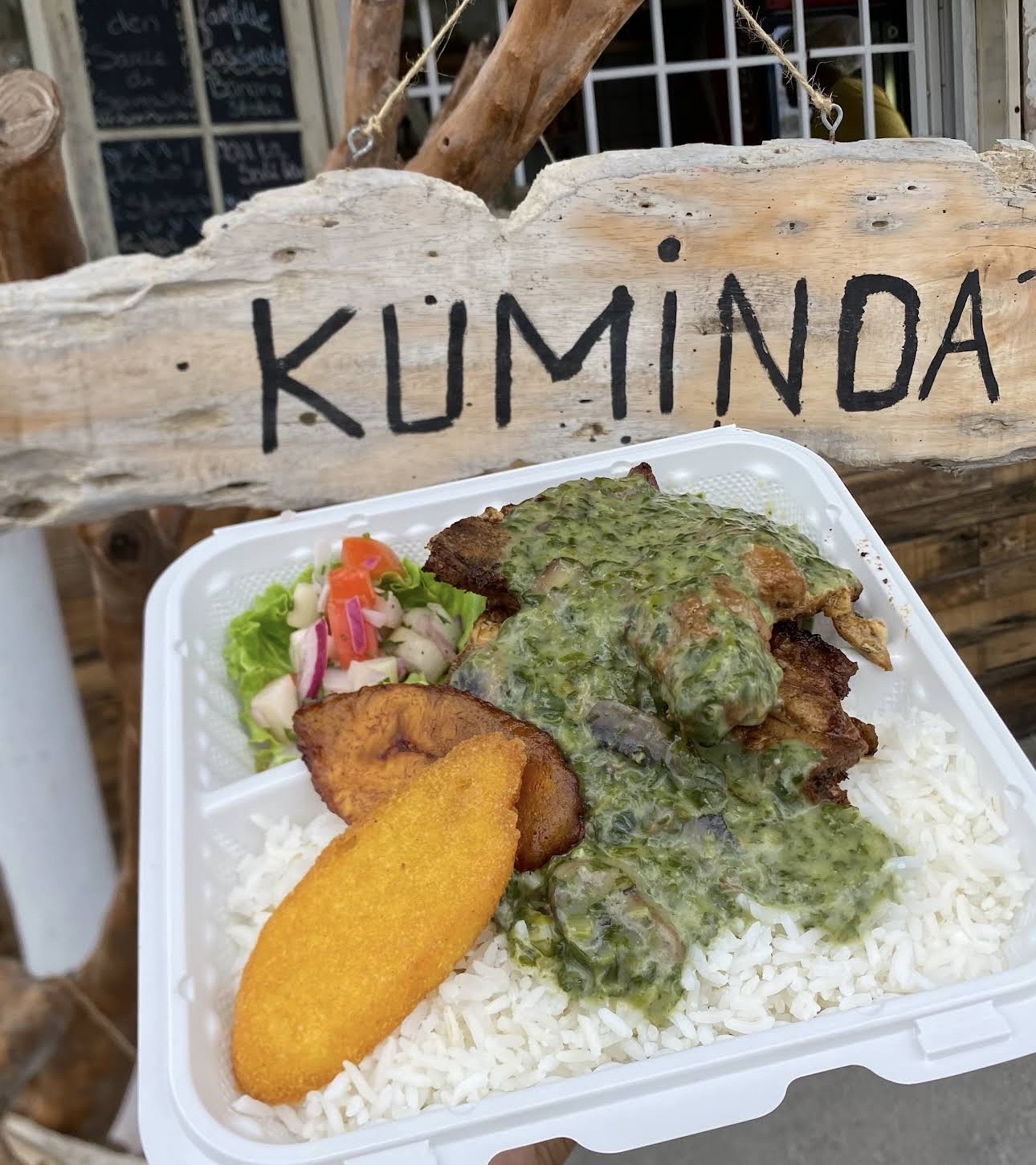 Green sauce plate